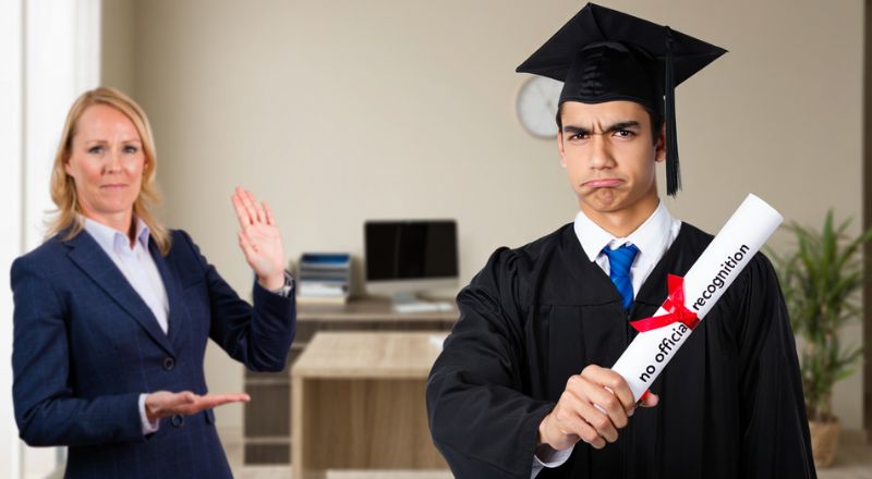 consecuencia de estudiar una licenciatura en linea sin validez oficial